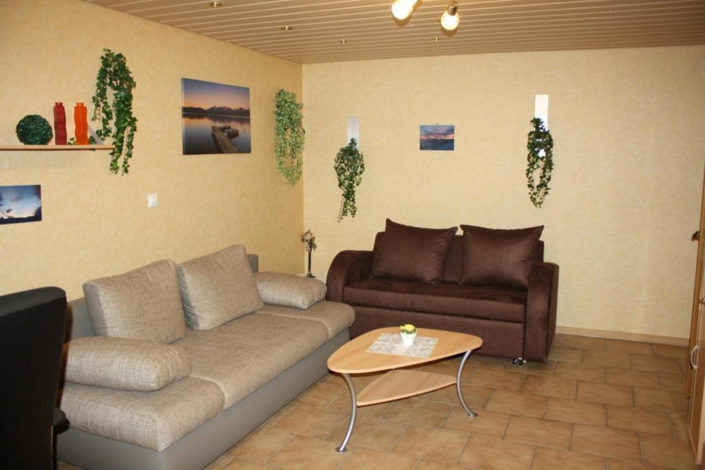 Monteur-/Und Ferienwohnung Diehl Asslar エクステリア 写真