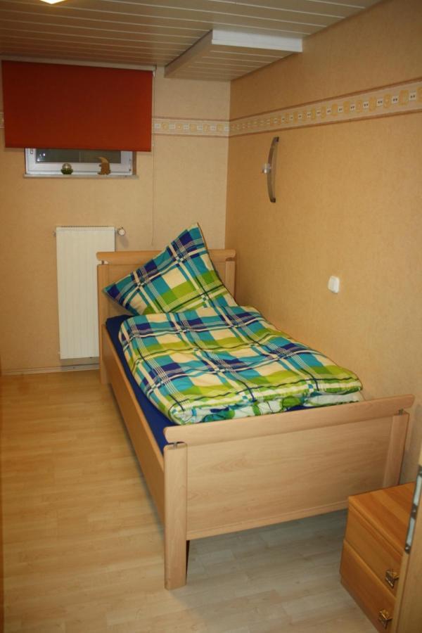 Monteur-/Und Ferienwohnung Diehl Asslar エクステリア 写真