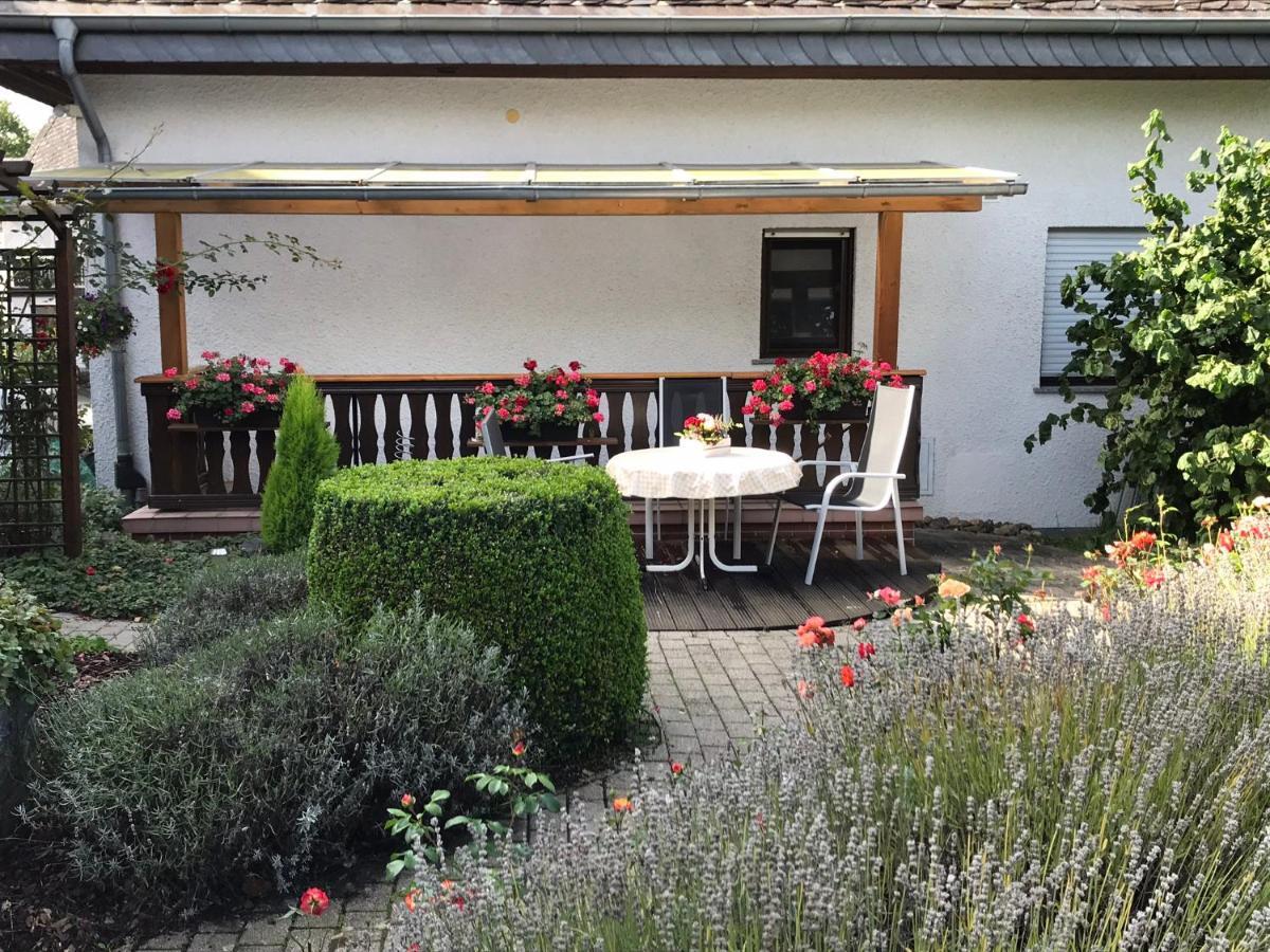 Monteur-/Und Ferienwohnung Diehl Asslar エクステリア 写真